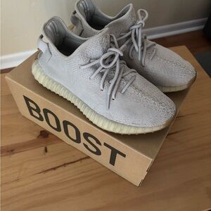 Adidas Yeezy 350 V2 sesame size 9